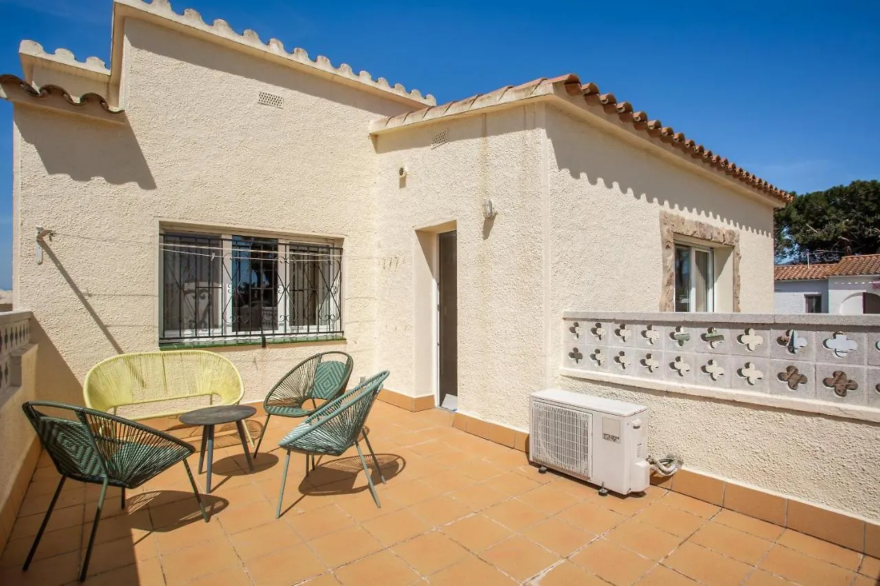 Welcs Villa Falconera 017 Emp Con Piscina Privada Empuriabrava